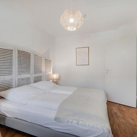 Chiemsee Ferienwohnung Gartenblick Prien am Chiemsee Kültér fotó